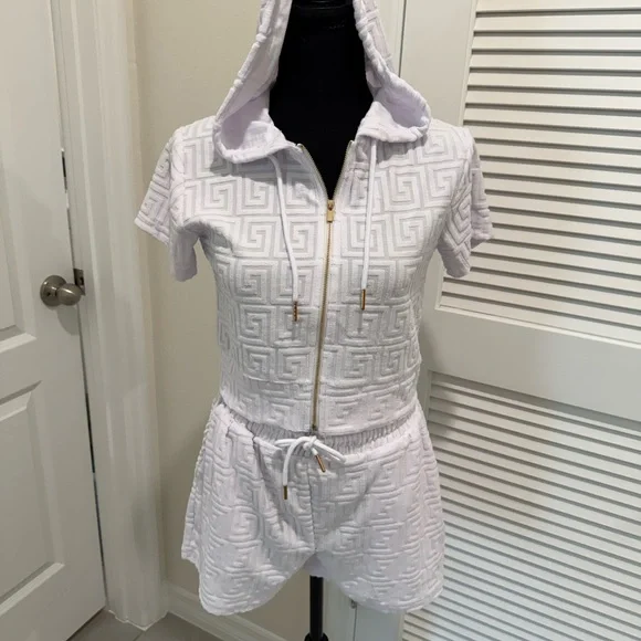 2 piece White Hooded short set with Gold Accents - Picture 1 of 11